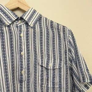 Men's Linen Short Sleeved Shirt, Button front, Blue white pattern size Large